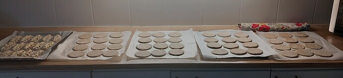 1000028605
