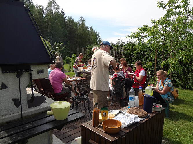Kesäkuu 8 Taimivaihto 11
